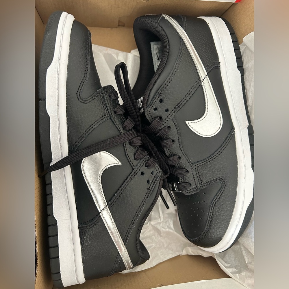 Nike Dunk Lows (GS)